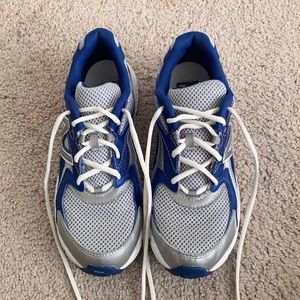 New Balance Gray and Blue Running Shoes